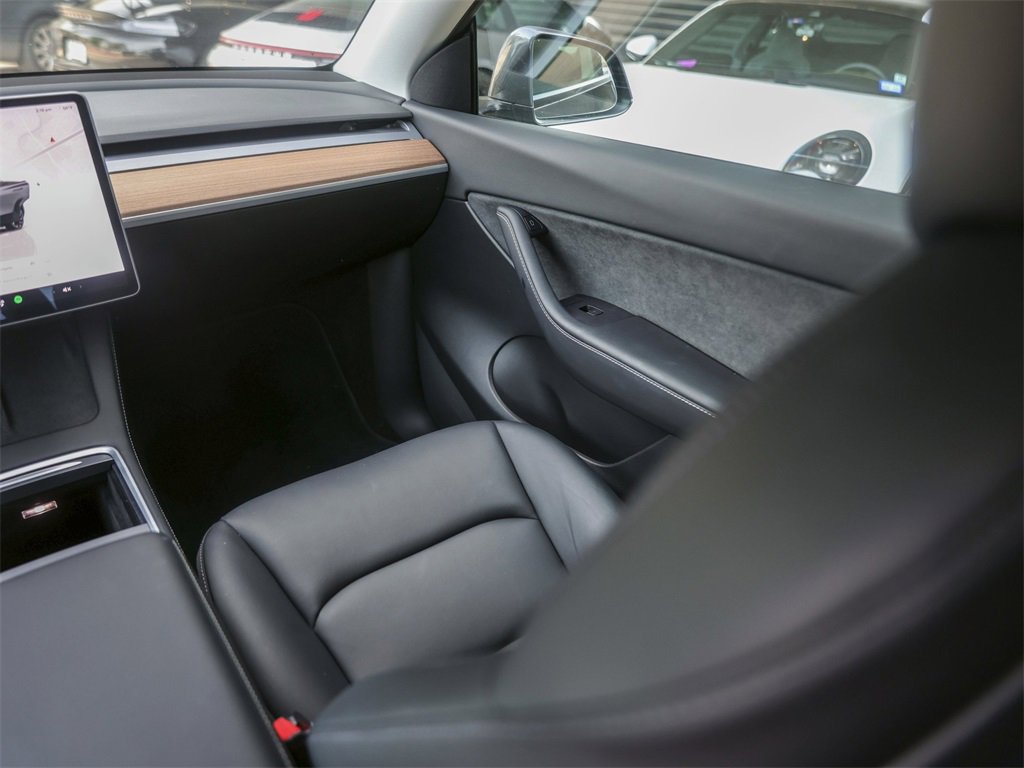 Used 2022 Tesla Model Y Performance image 30