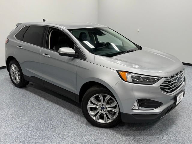 Used 2022 Ford Edge Titanium w/ Equipment Group 301A AWD/4WD image 39