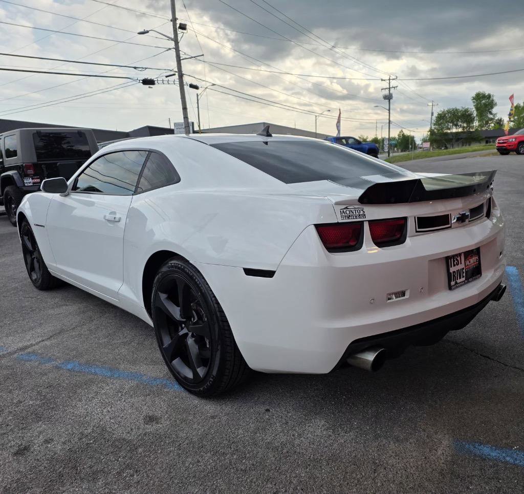 Used 2013 Chevrolet Camaro SS RWD image 7