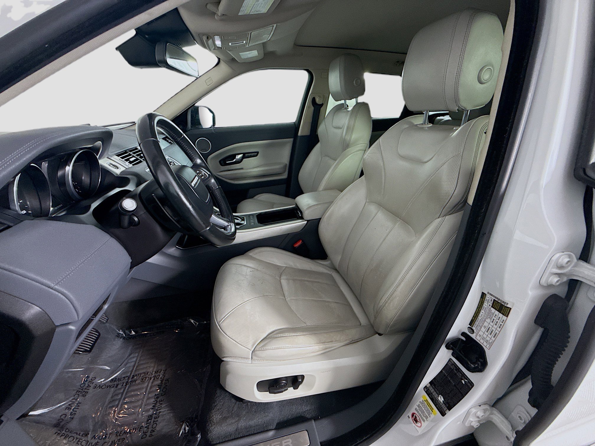 Used 2016 Land Rover Range Rover Evoque HSE image 22