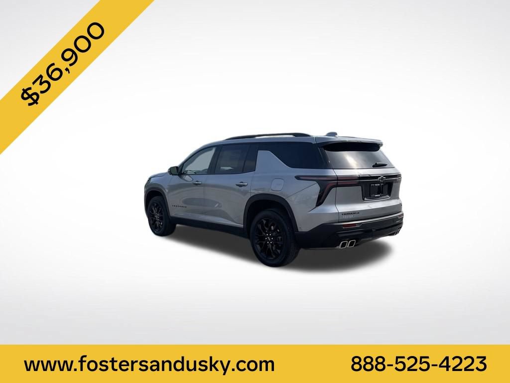 Used 2024 Chevrolet Traverse LT w/ Enhanced Driving Package FWD image 3