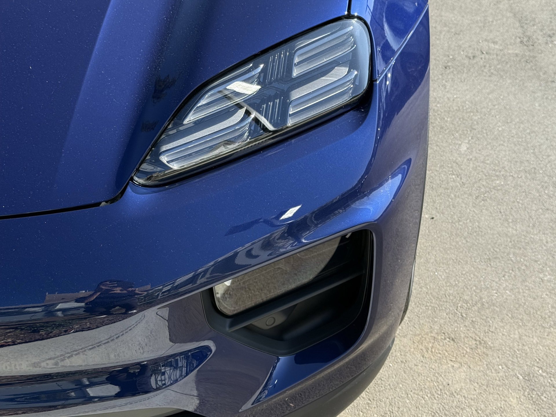 Used 2025 Porsche Macan Electric image 11