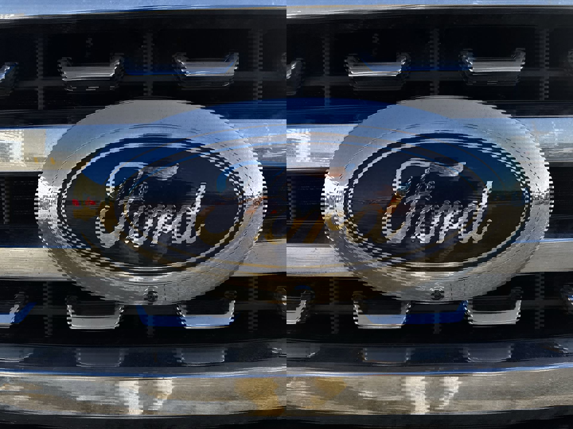 Used 2023 Ford F350 Lariat w/ Lariat Ultimate Package image 31