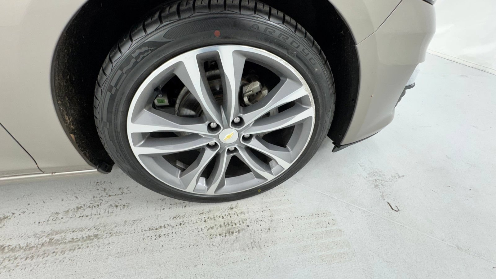 Used 2022 Chevrolet Malibu LT FWD image 9