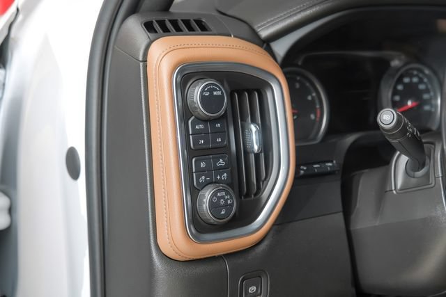 Used 2022 Chevrolet Silverado 2500 High Country w/ Z71 Off-Road Package AWD/4WD image 33