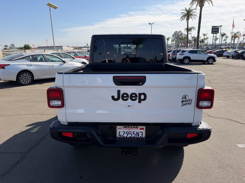 Used 2022 Jeep Gladiator Sport AWD/4WD image 5