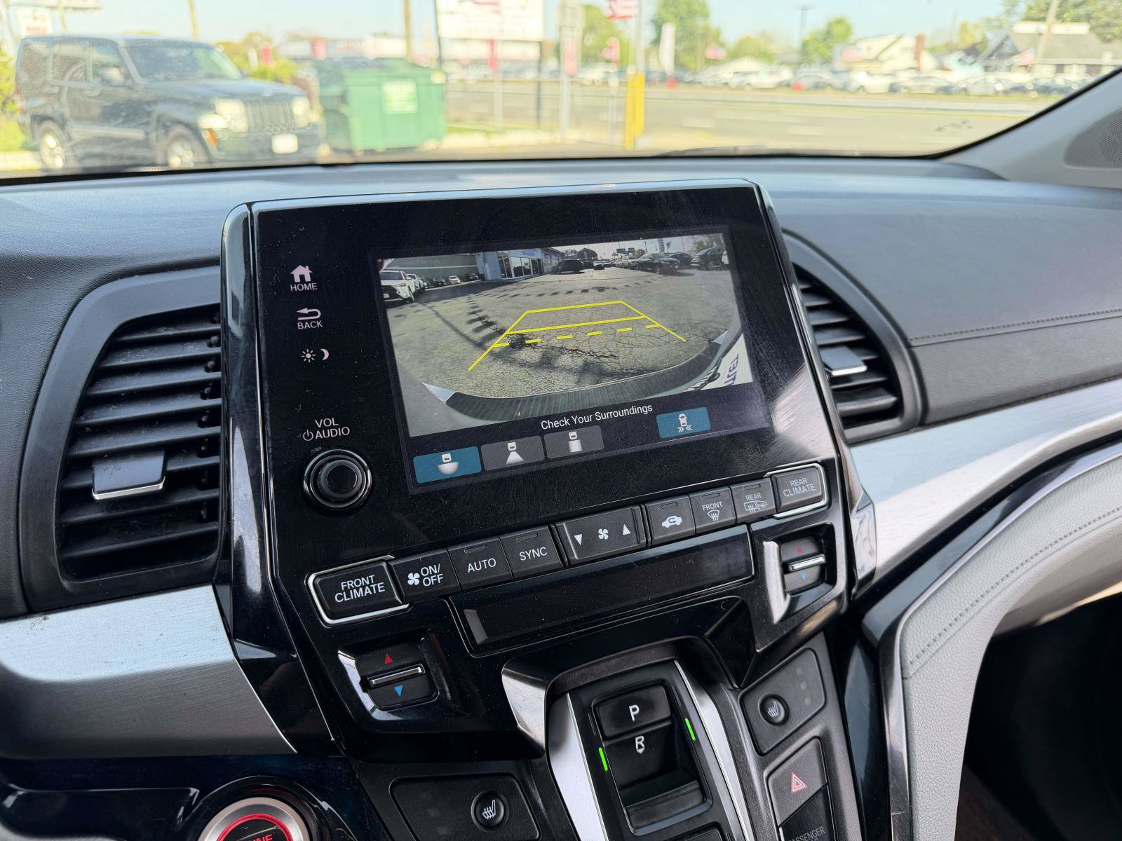 Used 2023 Honda Odyssey Touring image 35