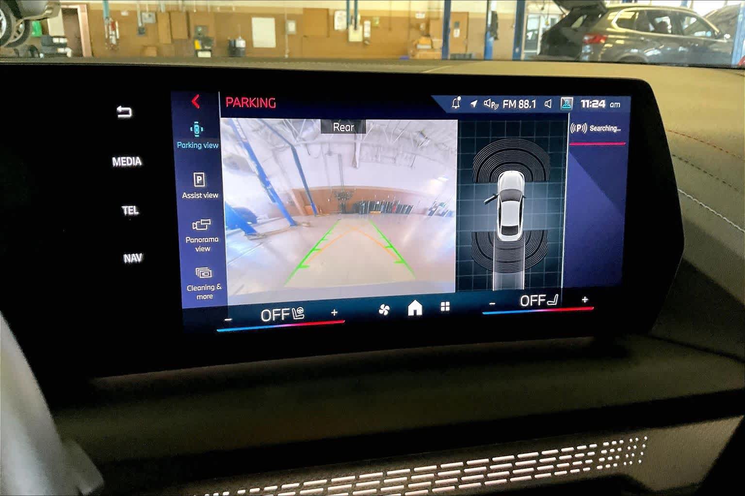 Used 2025 BMW M235i xDrive AWD/4WD image 32