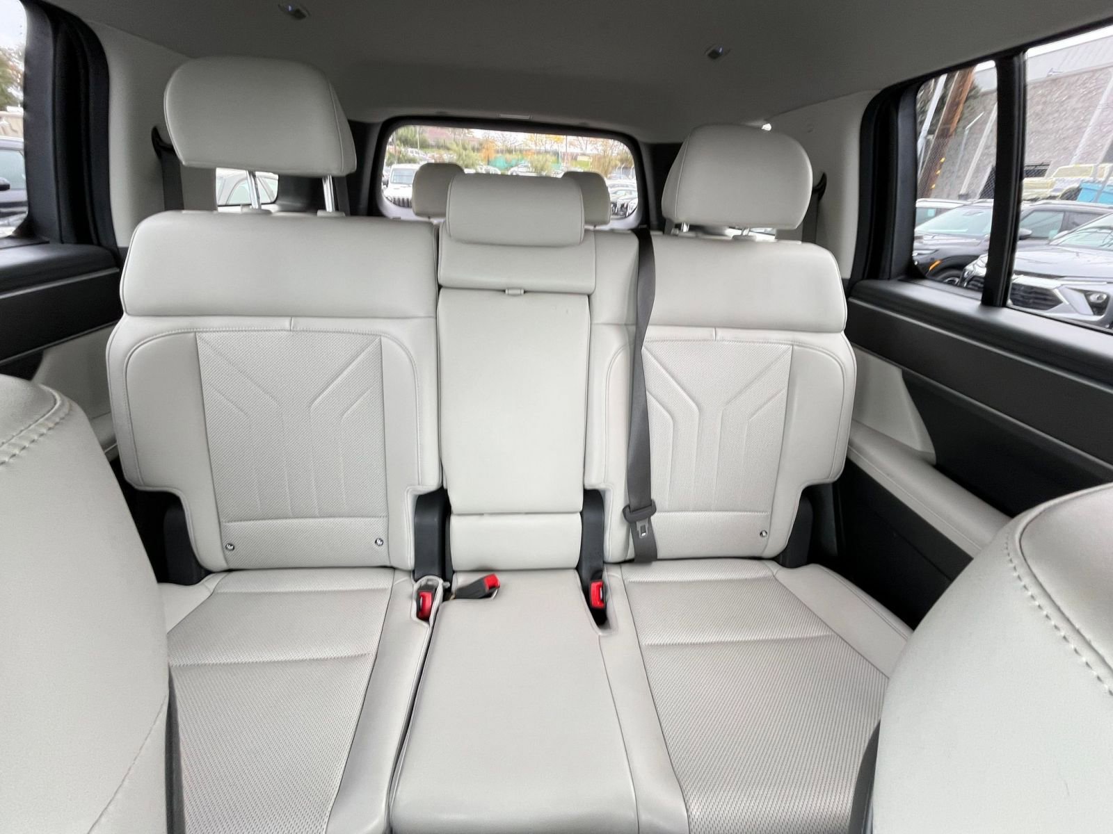 Used 2025 Hyundai Santa Fe SEL image 40