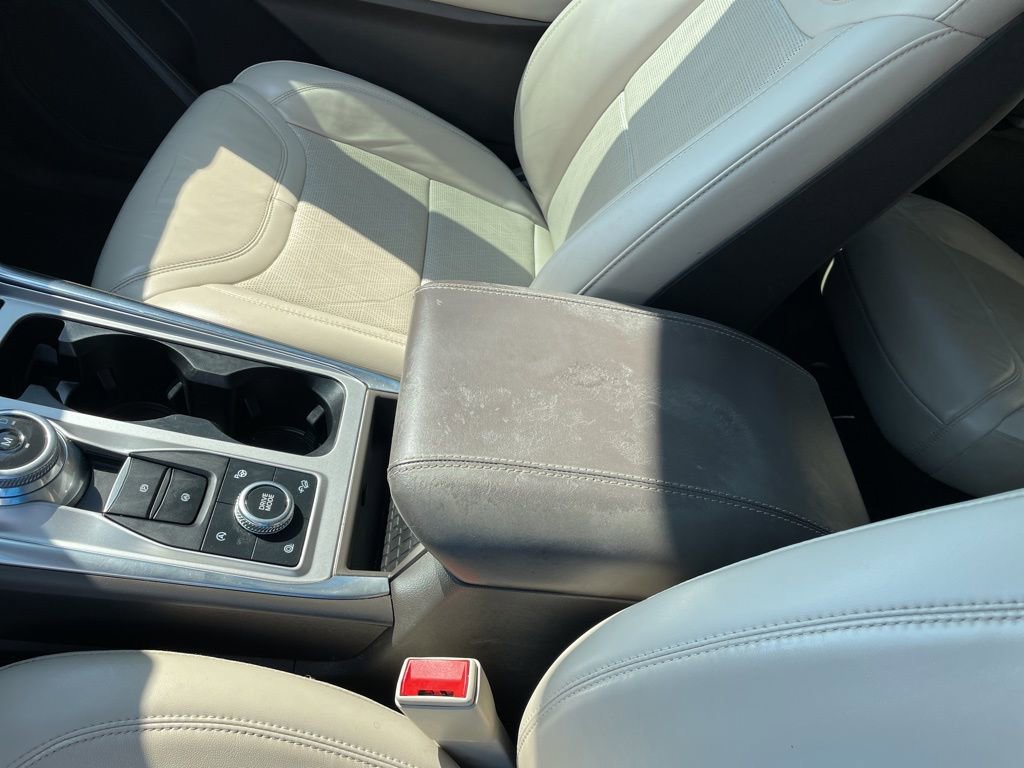 Used 2020 Ford Explorer Platinum w/ Premium Technology Package image 22