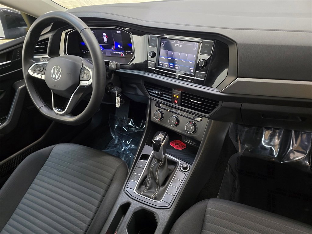 Used 2024 Volkswagen Jetta S image 10