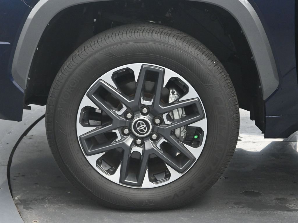 Used 2022 Toyota Tundra Limited image 33