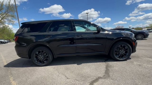 Used 2022 Dodge Durango SXT w/ Blacktop Package AWD/4WD image 9