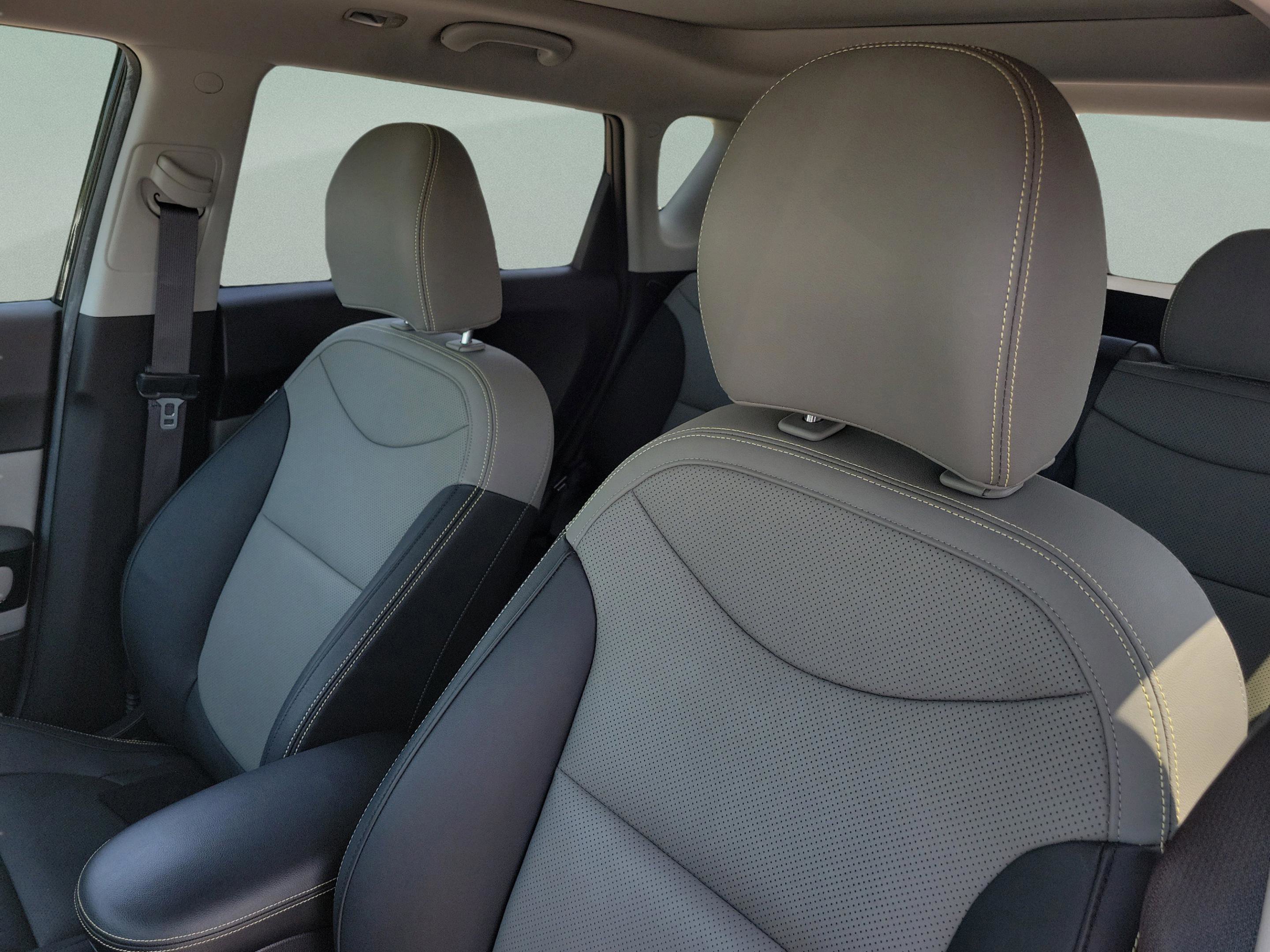 Used 2016 Kia Soul + w/ Primo Package image 16