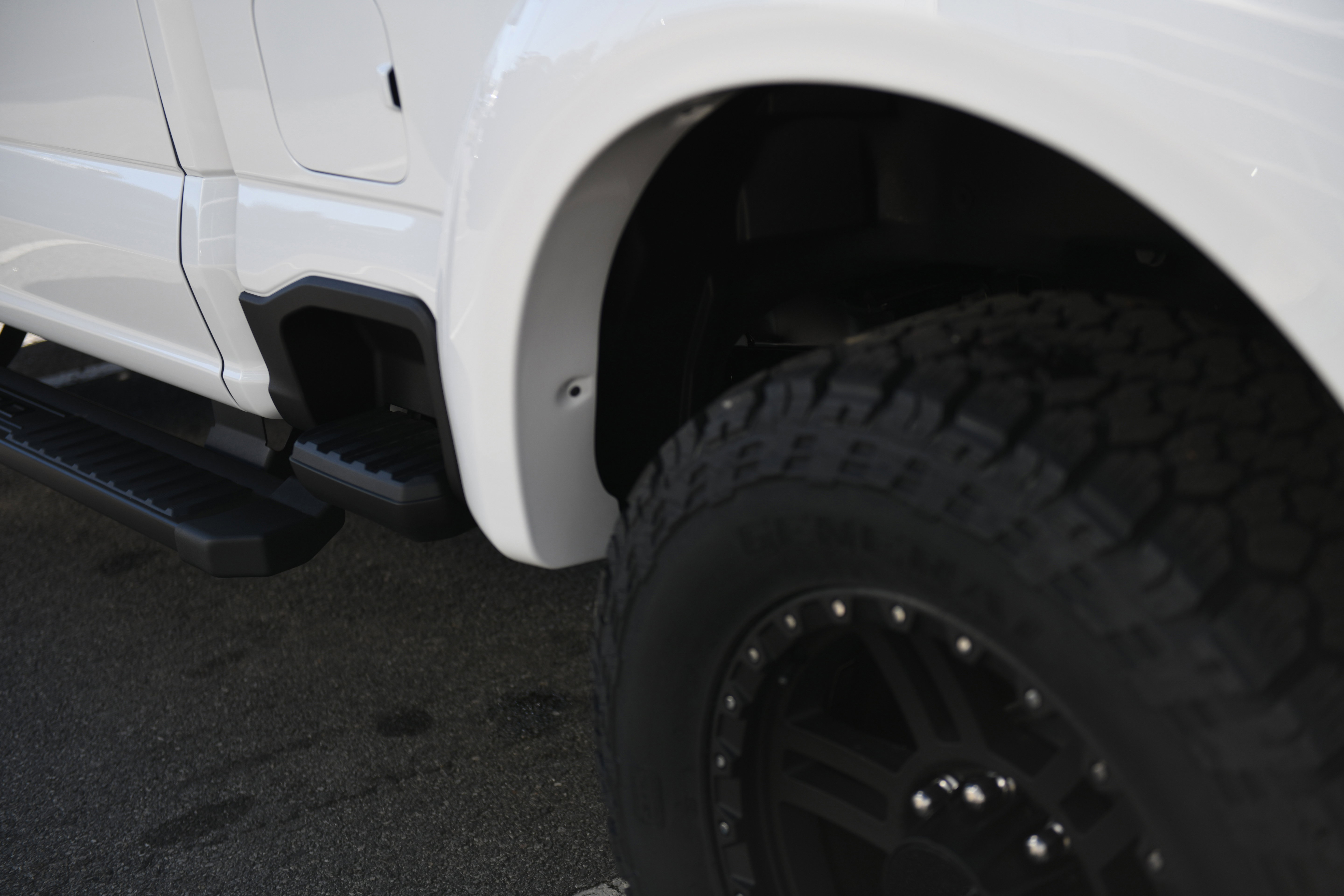 New 2026 Ford F250 Lariat w/ Black Appearance Package image 15