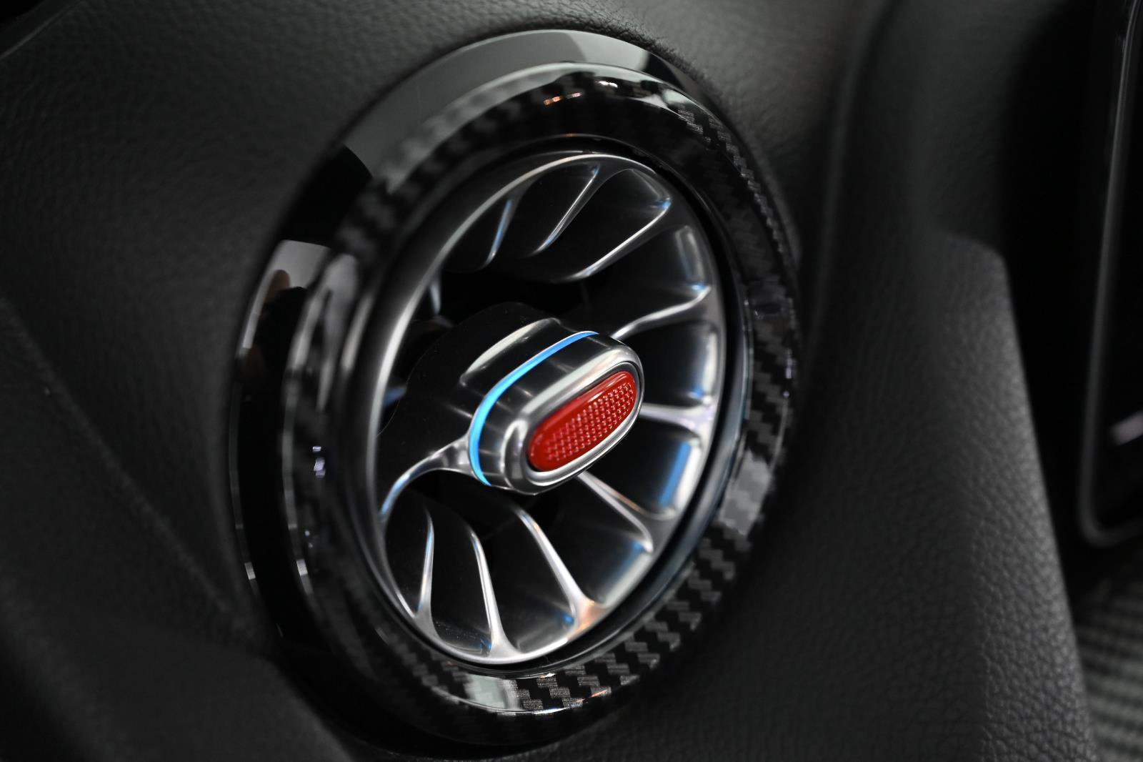 Used 2021 Mercedes-Benz GLA 45 AMG 4MATIC image 23