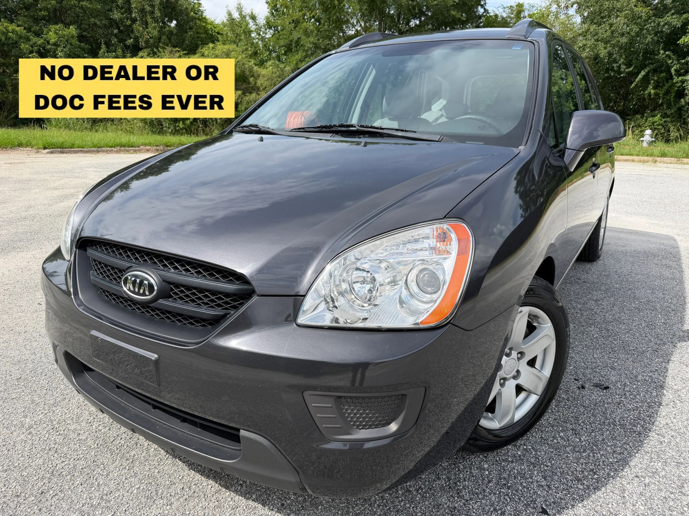 Used 2007 Kia Rondo LX w/ Convenience Pkg FWD image 1