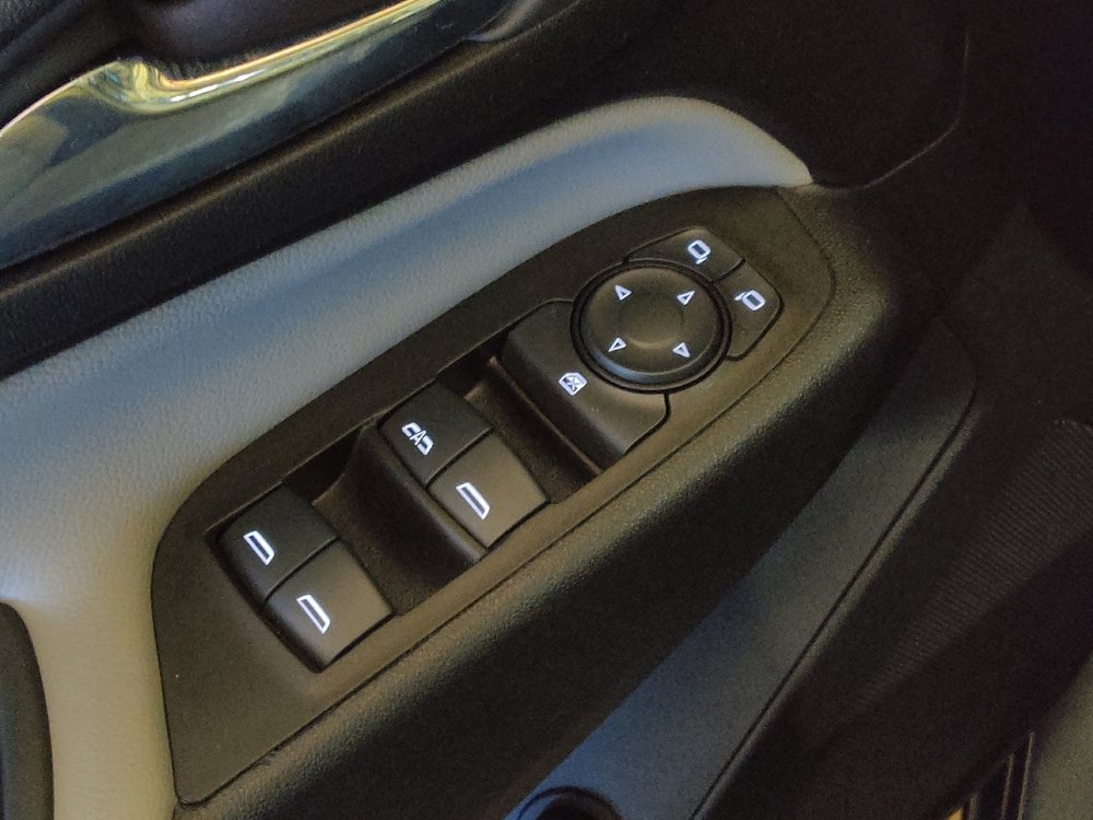 Used 2023 Chevrolet Equinox LT image 27