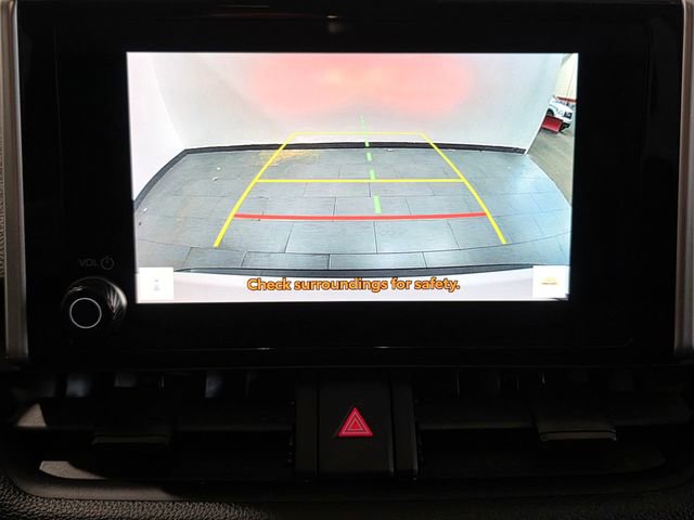 Used 2025 Toyota RAV4 XLE AWD/4WD image 20