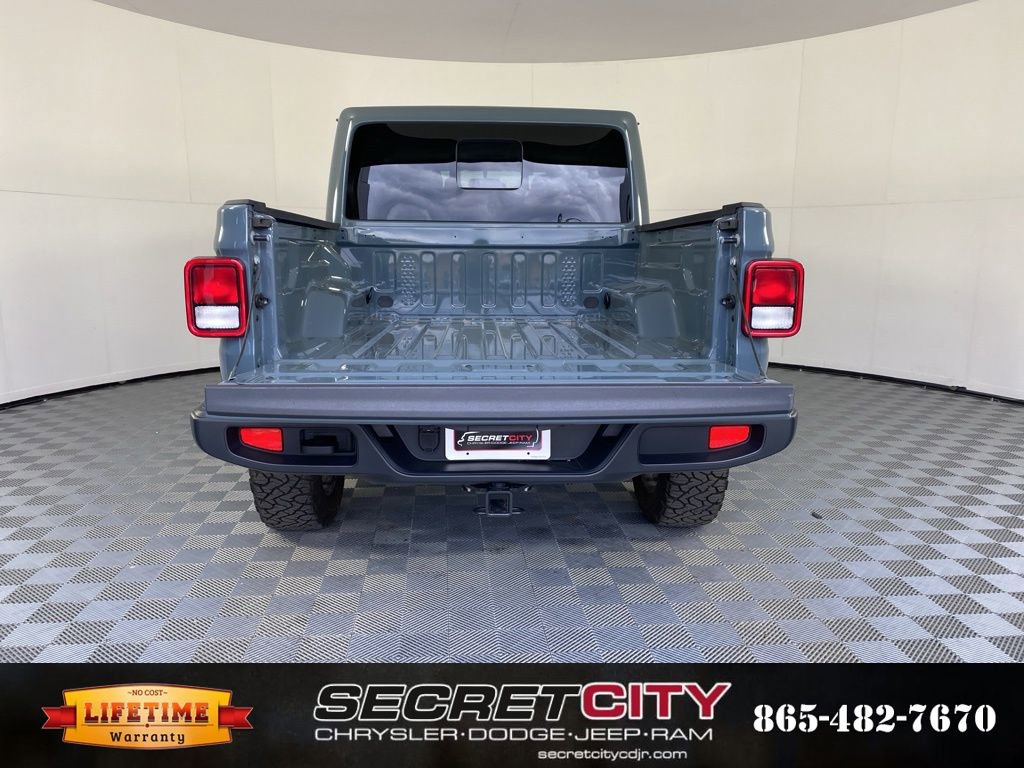 Used 2024 Jeep Gladiator Sport image 28