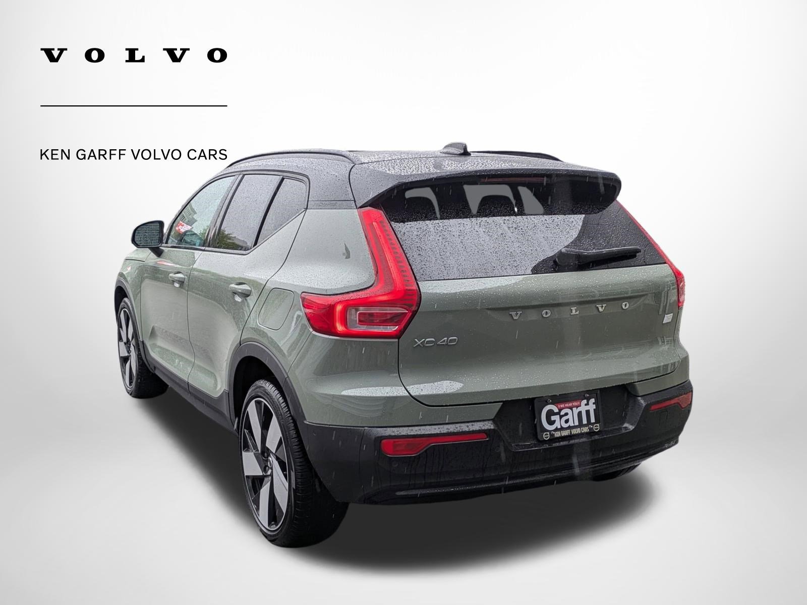 Used 2023 Volvo XC40 Recharge Ultimate image 5