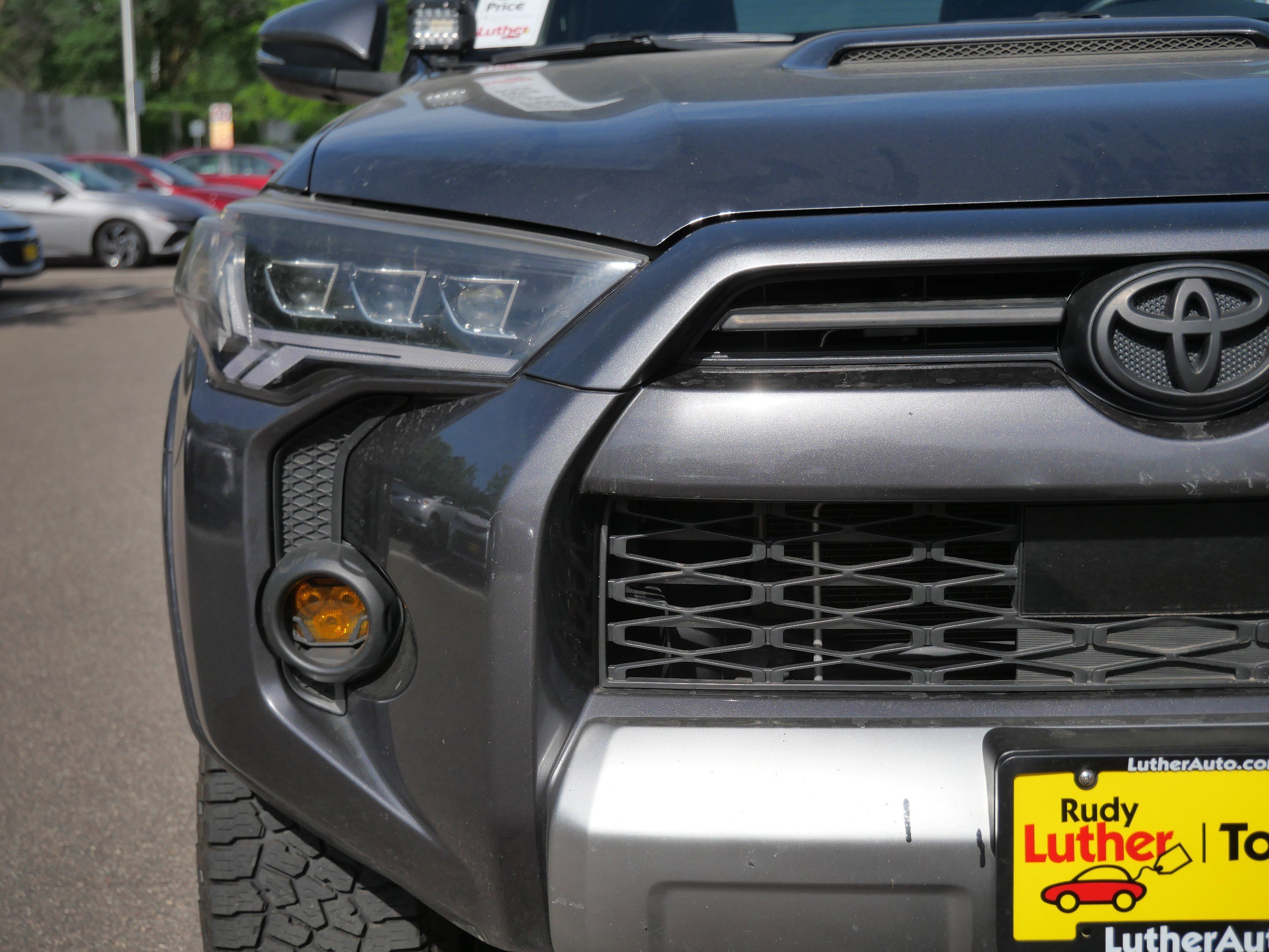 Certified 2020 Toyota 4Runner TRD Off-Road Premium AWD/4WD image 17