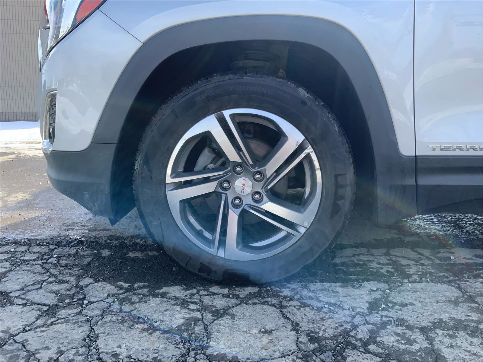 Used 2019 GMC Terrain SLT w/ Preferred Package image 25