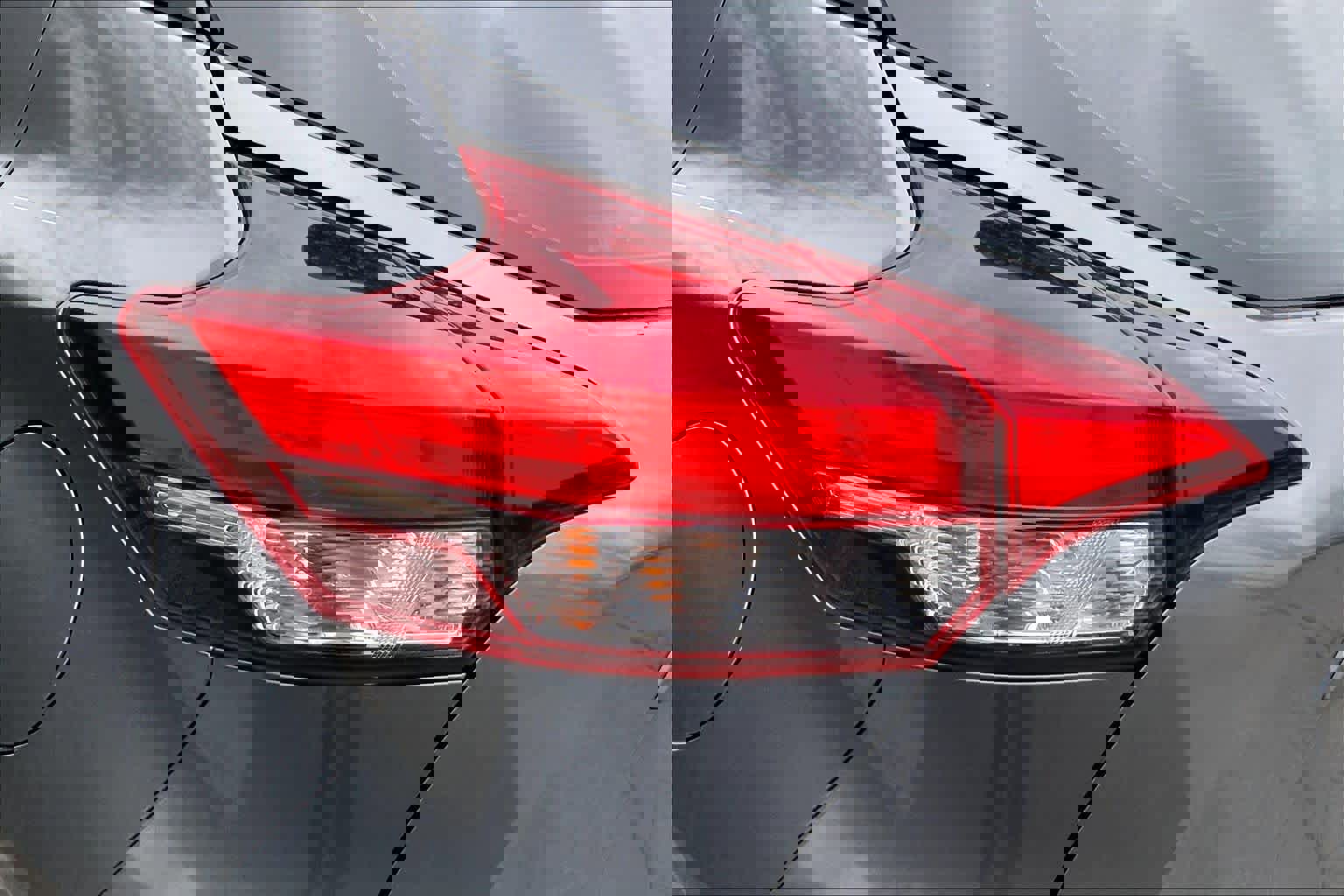 Used 2019 Nissan Kicks SR image 25