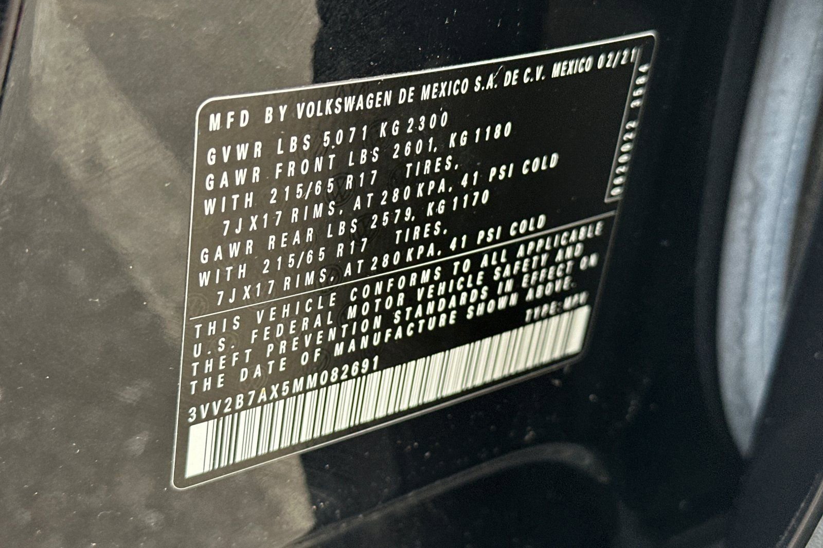 Used 2021 Volkswagen Tiguan SE AWD/4WD image 28
