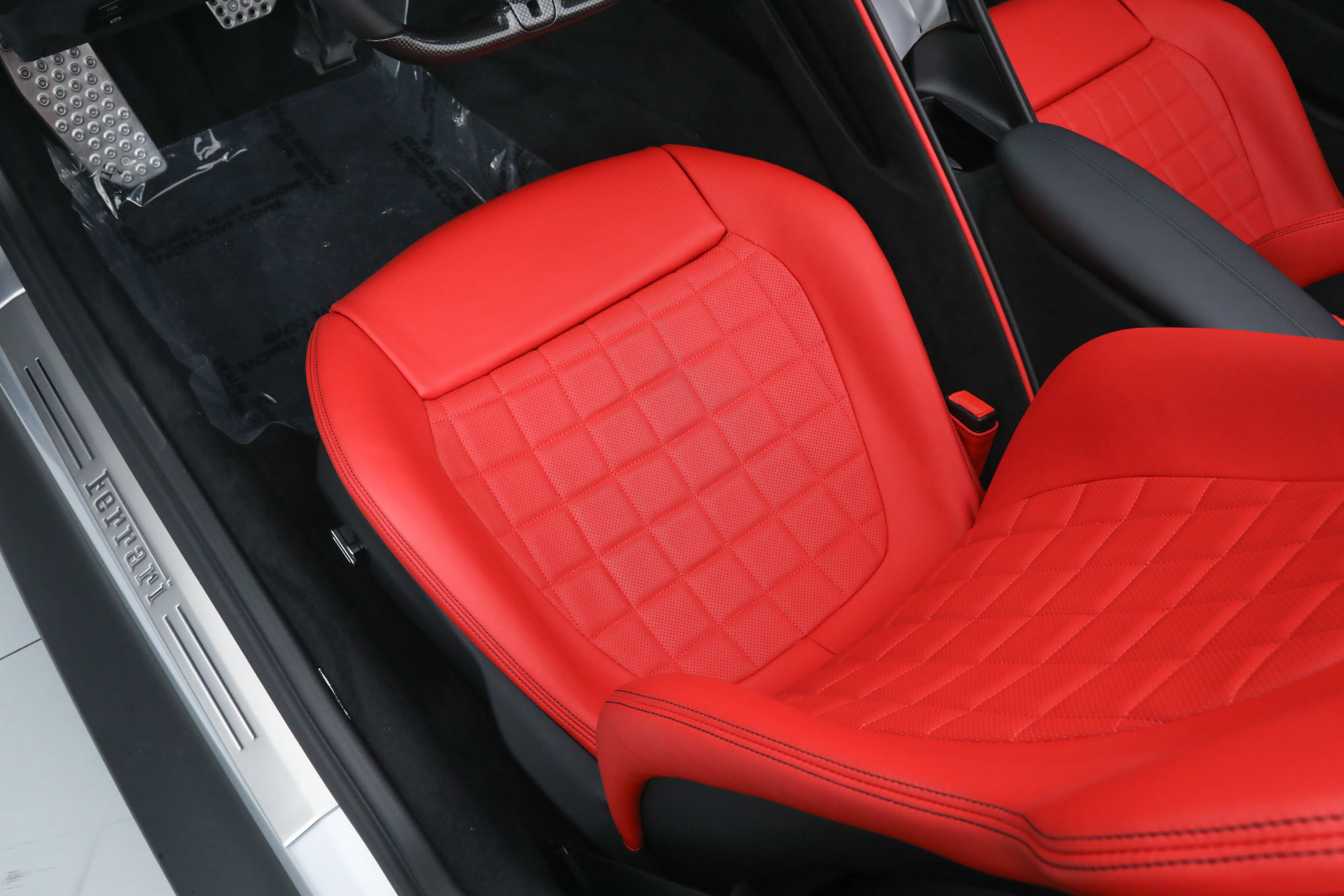 Certified 2026 Ferrari Roma Spider RWD image 28