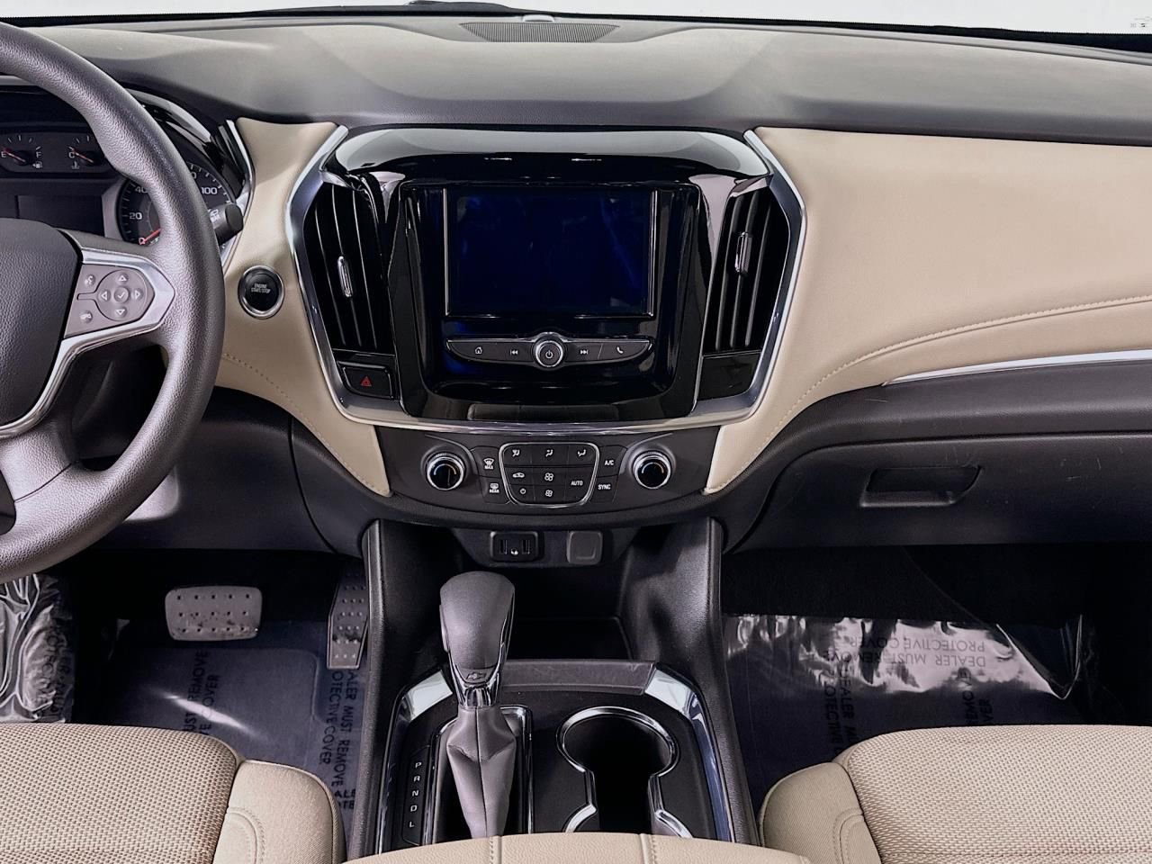 Used 2023 Chevrolet Traverse LS image 37