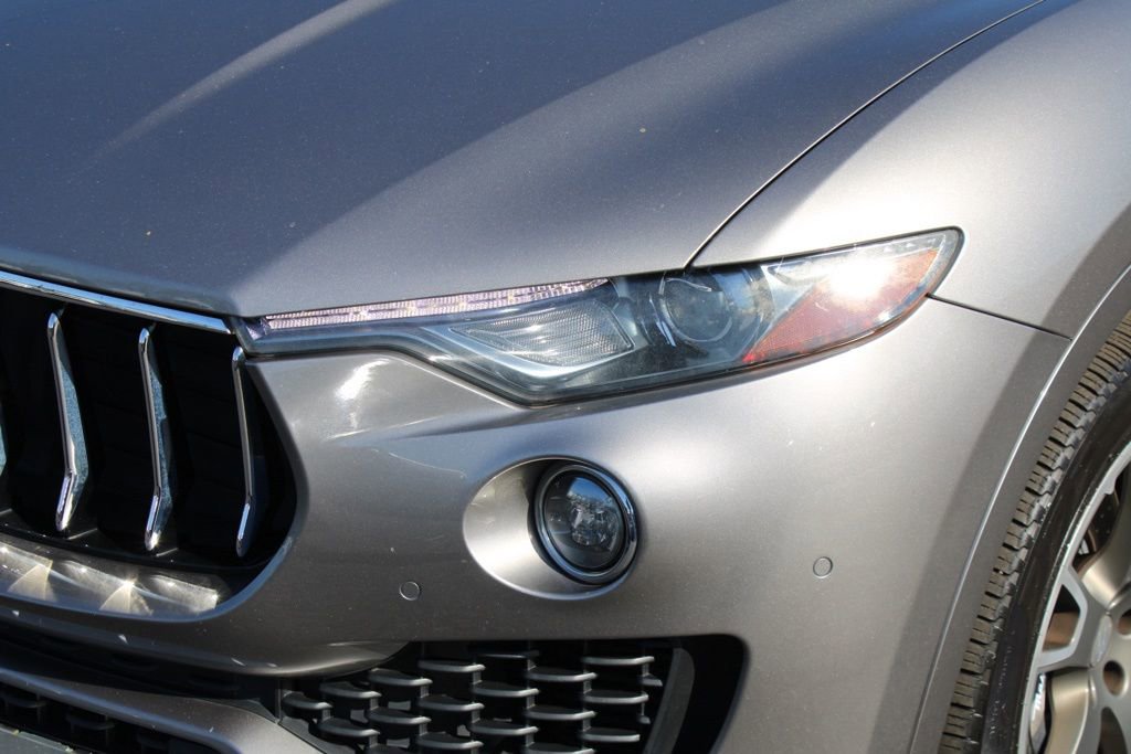 Used 2017 Maserati Levante S AWD/4WD image 17