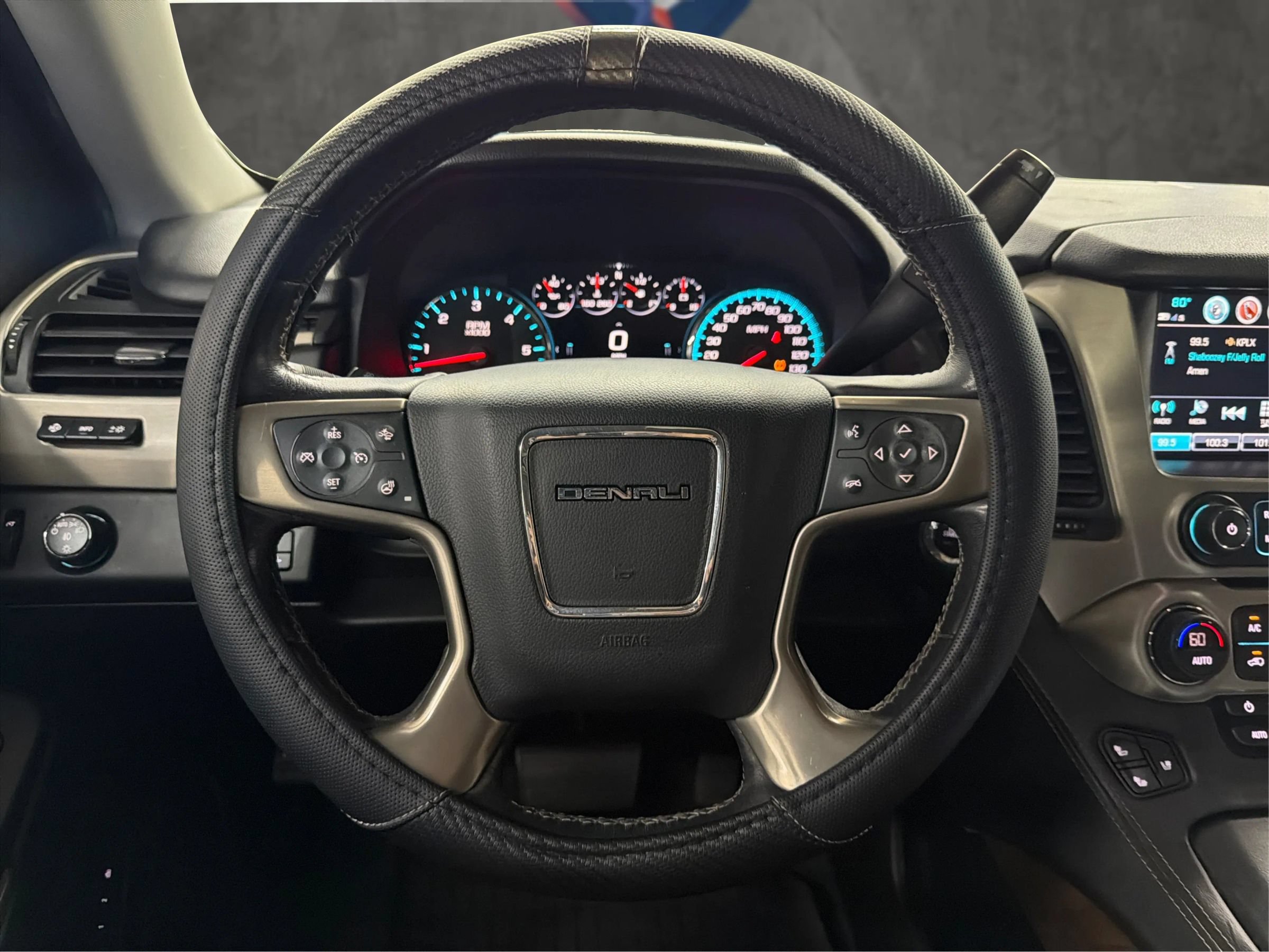Used 2019 GMC Yukon XL Denali w/ Denali Ultimate Package RWD image 36