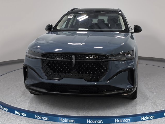 New 2026 Lincoln Nautilus Reserve w/ Jet Appearance Package AWD/4WD image 2