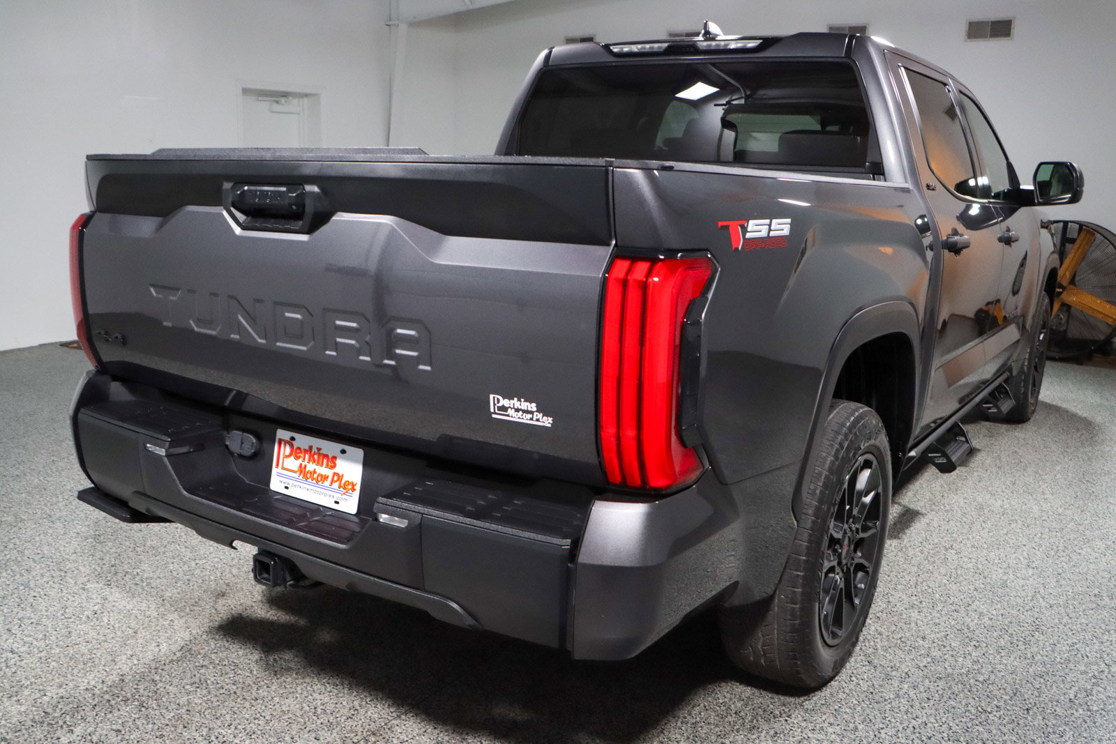 Used 2024 Toyota Tundra SR5 AWD/4WD image 7