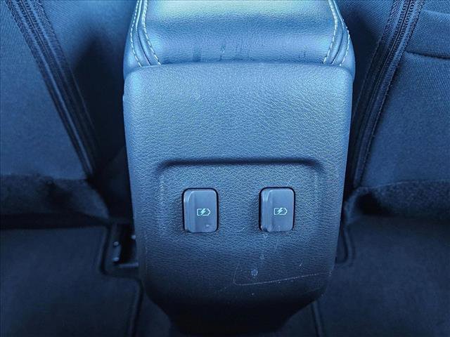 Used 2024 Nissan Kicks SR image 17