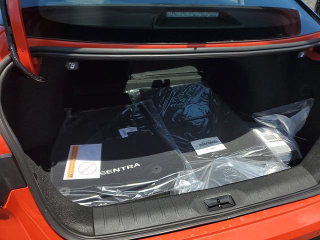 New 2026 Nissan Sentra SR w/ SR Premium Package FWD image 12