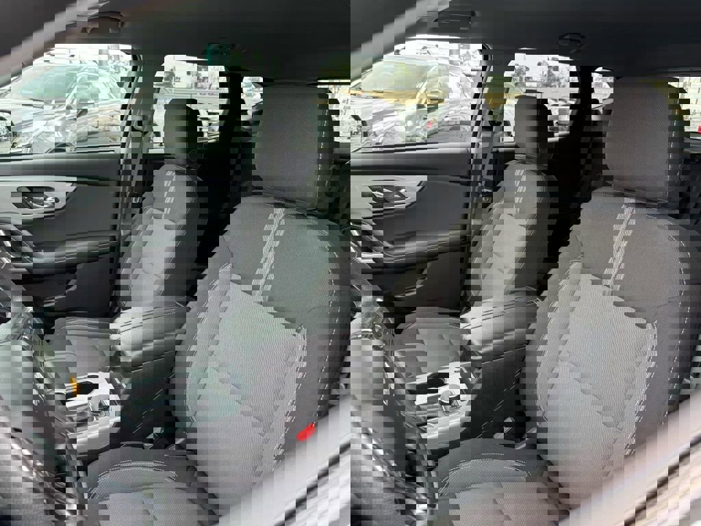 Used 2024 Chevrolet Blazer LT w/ Convenience Package image 8