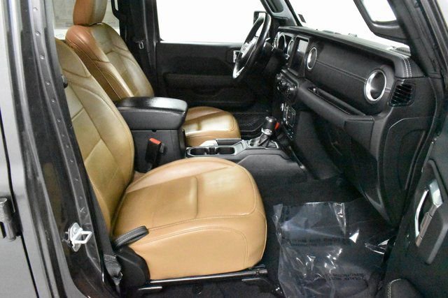 Used 2021 Jeep Wrangler Unlimited Sahara w/ Cold Weather Group image 13