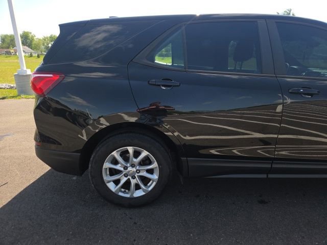 Used 2020 Chevrolet Equinox LS FWD image 6