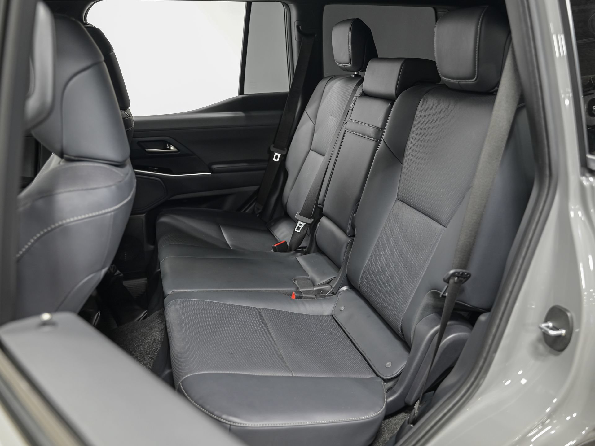 Used 2024 Lexus GX 550 w/ Cold Area Package AWD/4WD image 29