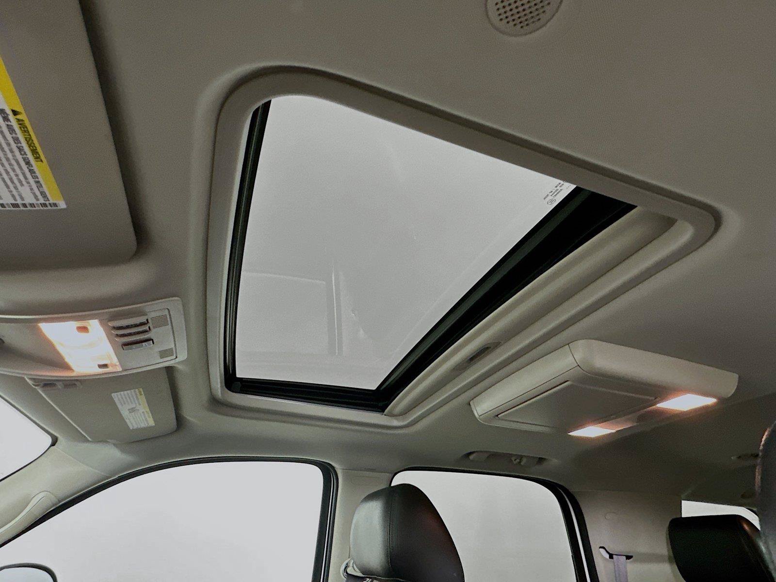 Used 2013 Chevrolet Tahoe LTZ AWD/4WD image 17
