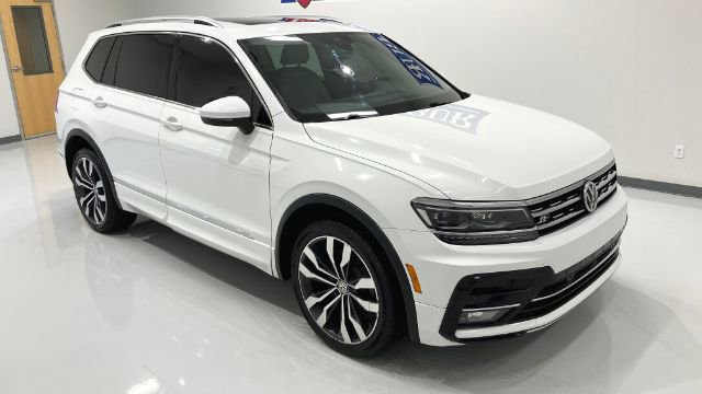 Used 2019 Volkswagen Tiguan SEL Premium R-Line AWD/4WD image 3