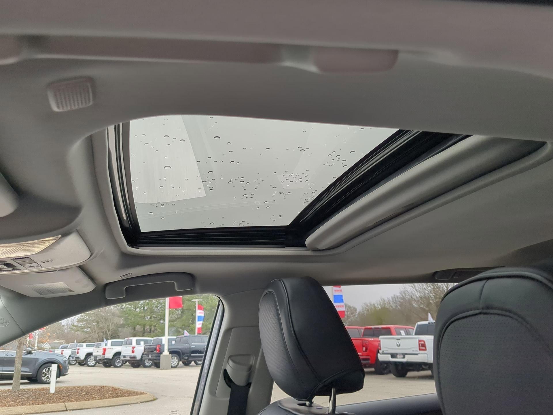 Used 2024 Toyota RAV4 XLE image 23