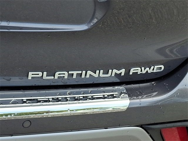 Used 2023 Toyota Highlander Platinum image 34