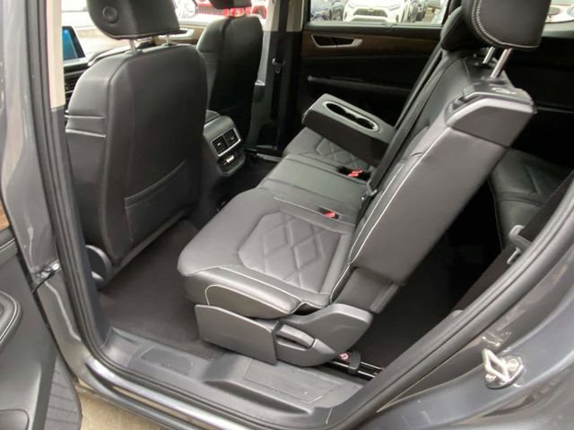Used 2025 Volkswagen Atlas SE image 8
