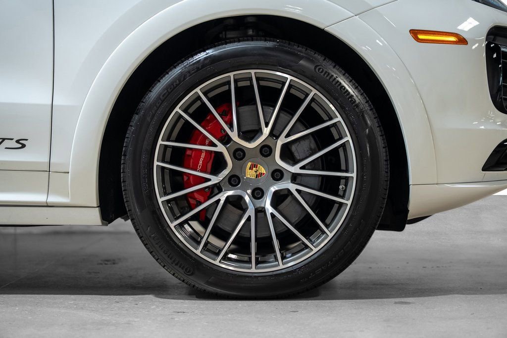 Used 2022 Porsche Cayenne GTS image 20