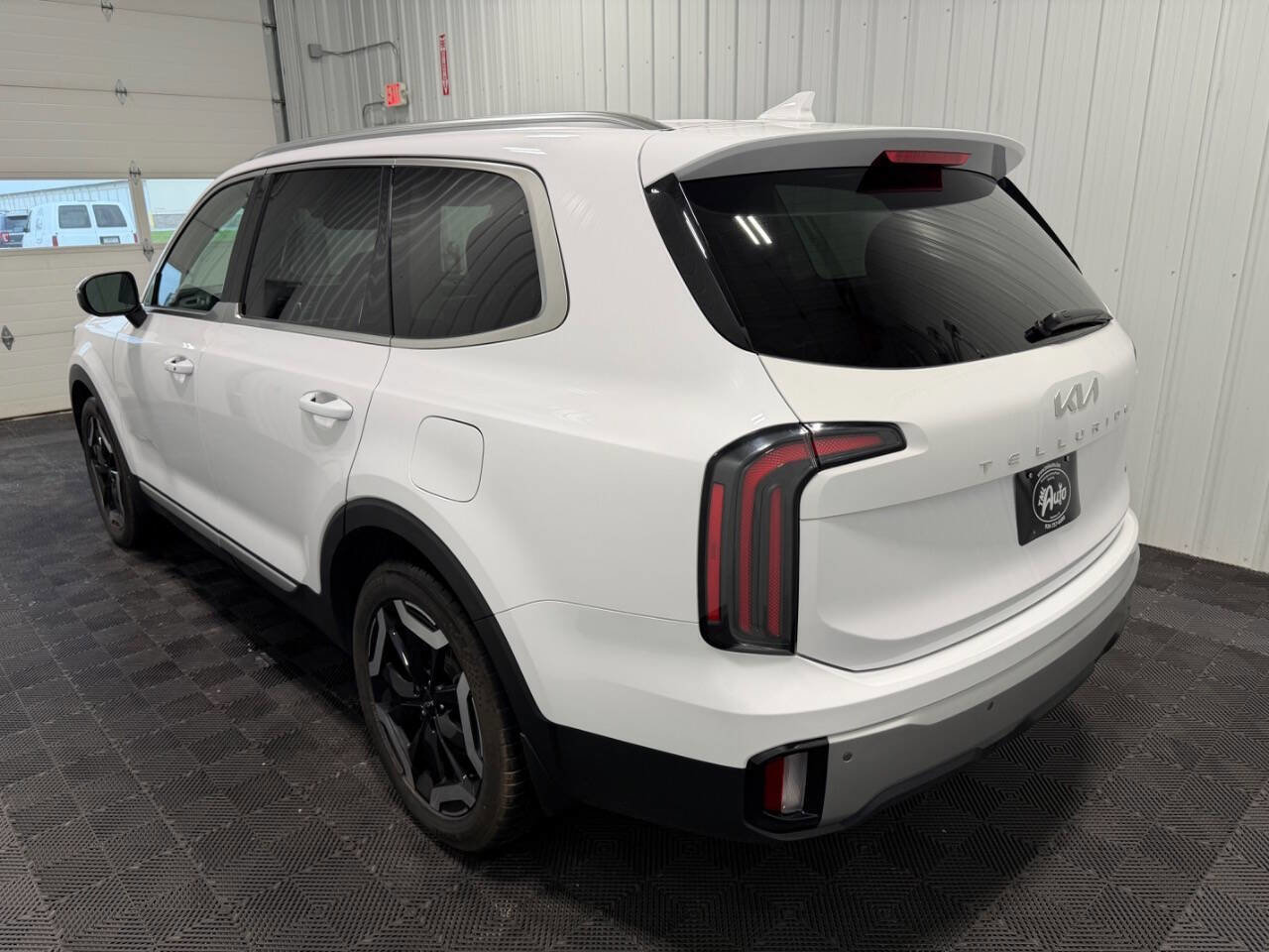 Used 2023 Kia Telluride EX AWD/4WD image 8