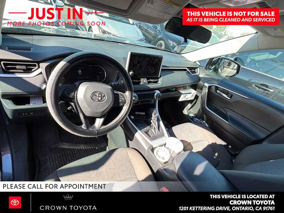 Used 2023 Toyota RAV4 XLE AWD/4WD image 8