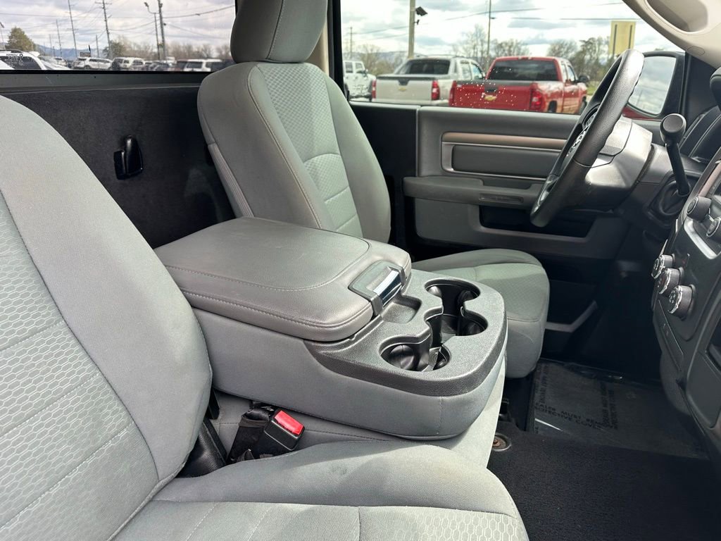 Used 2014 RAM 1500 Express RWD image 24